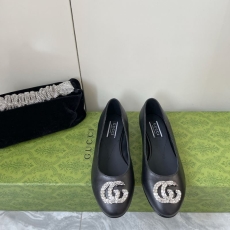 Gucci Low Shoes